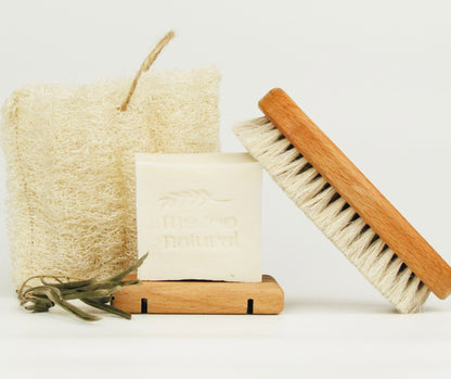 Olivenöl Seife mit Trockenbürste, Seifenablage & Luffa Seifensäckchen - Naturpflege Routine für empfindliche Haut