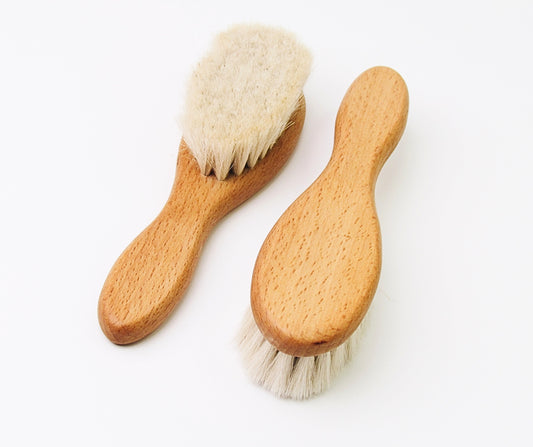 Baby Haarbürste - Natur Babybürste für empfindliche Kopfhaut mit Ziegenhaar
